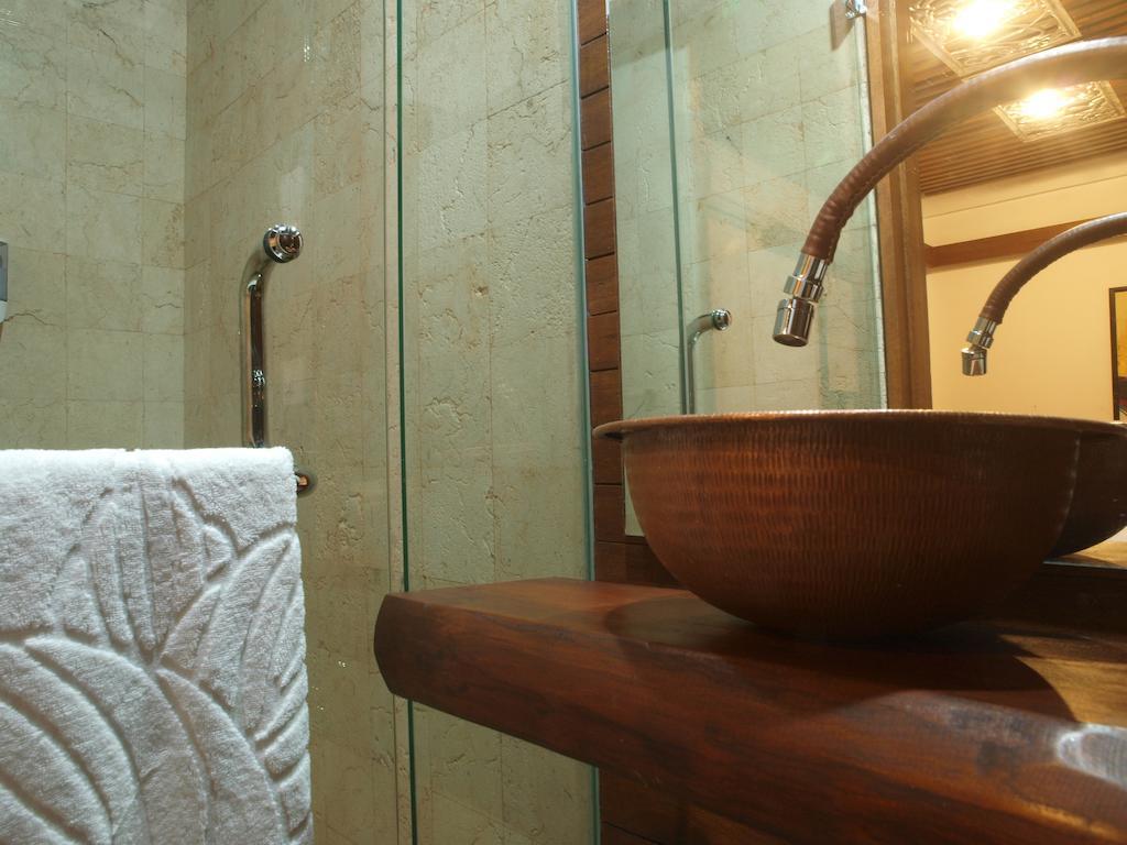 Flores Gallery Hotel Bandung Chambre photo